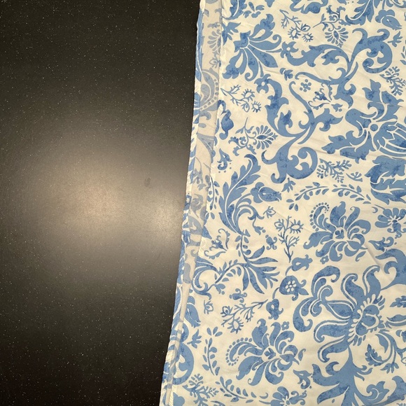 Zoe and Claire Blue and White Floral Dress - Picture 5 of 5